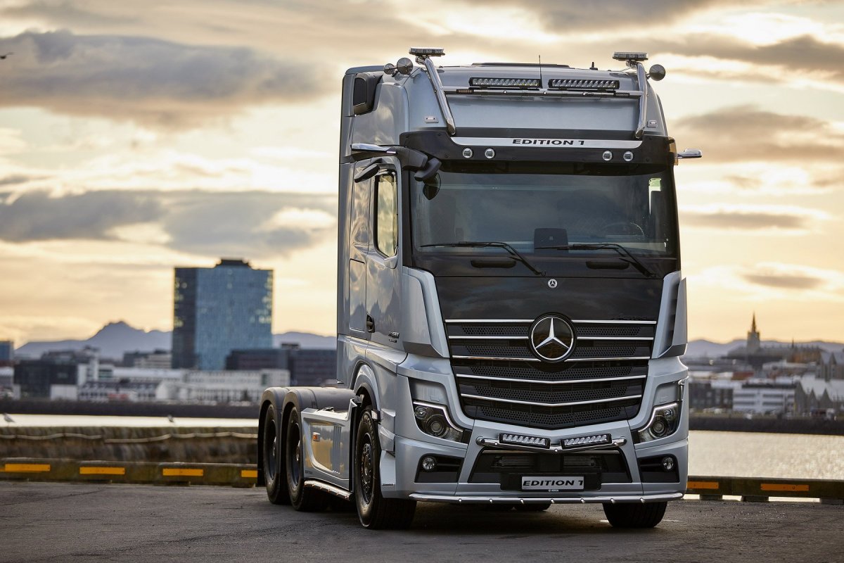 MercedesBenz Actros valinn vörubíll ársins