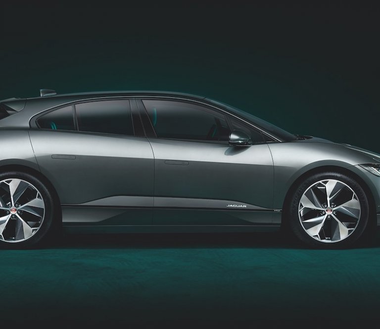 Vetrardagar á Sævarhöfða og 400 hestafla rafbíll Jaguar við Hestháls