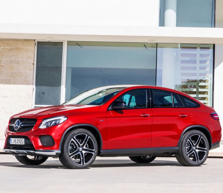 4MATIC jeppasýning hjá Öskju