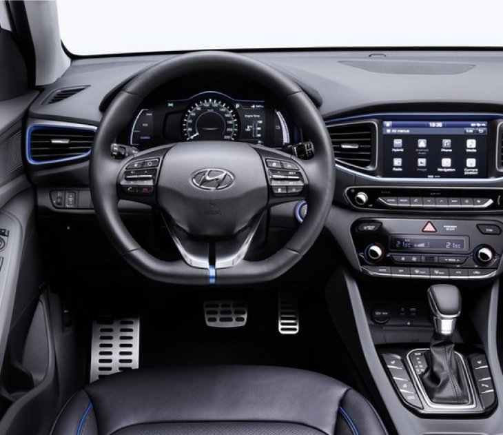 Ion­iq raf­bílaþrenna frá Hyundai í Genf