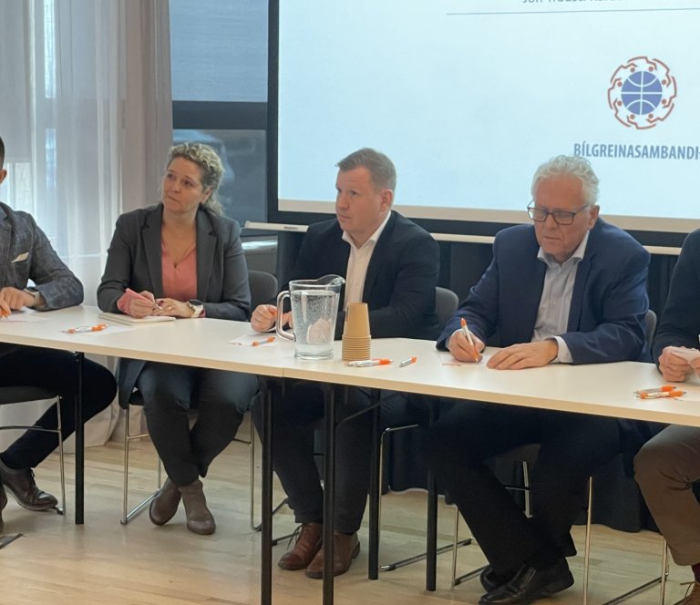 Á leið til framtíðar: Markviss uppbygging hleðsluinnviða fyrir þungaflutninga.