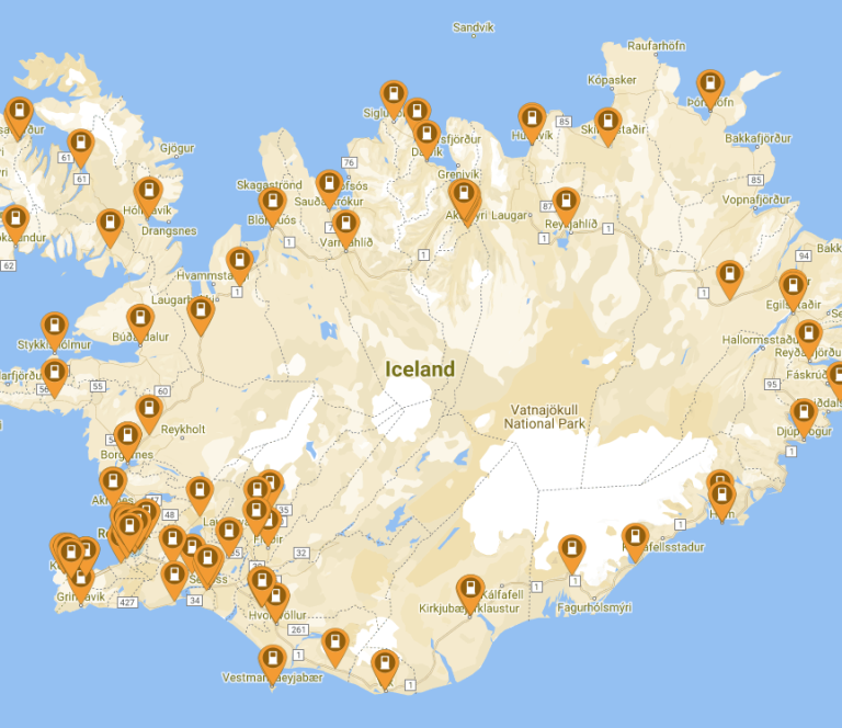 Tvær hraðhleðslur opna á Þórshöfn. Hraðhleðslur spretta upp sem gorkúlur