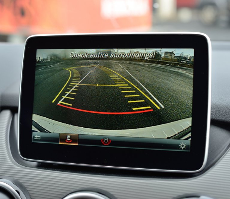 Fjór­hjóla­drif­inn fjöl­skyldu­bíll