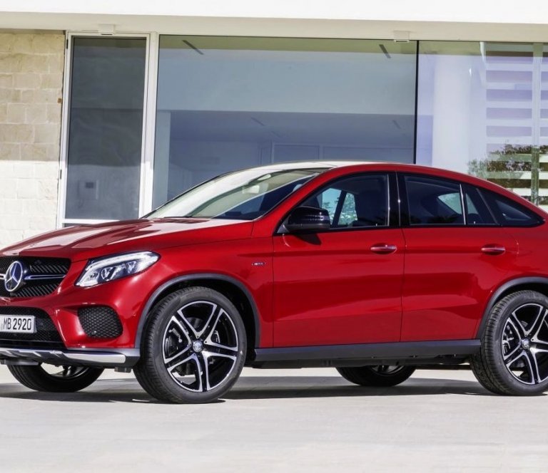 Frumsýning á nýjum Mercedes-Benz GLE og GLE Coupé