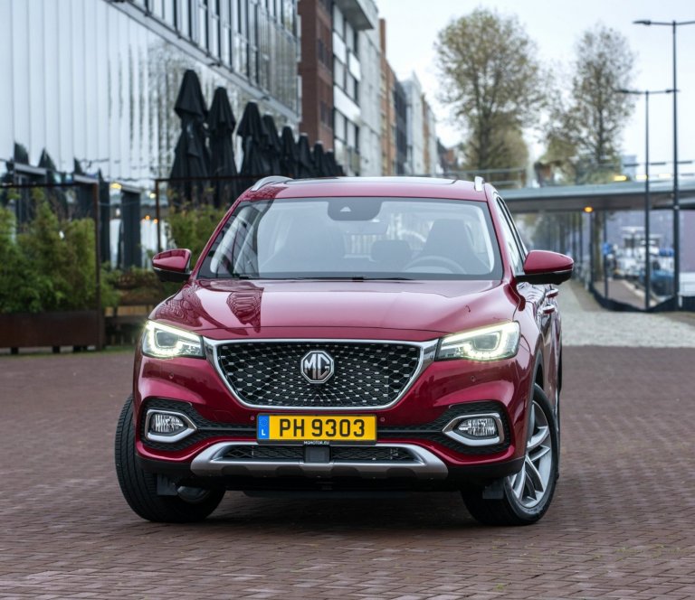 Styttist í nýjan MG tengiltvinn jeppling hjá BL