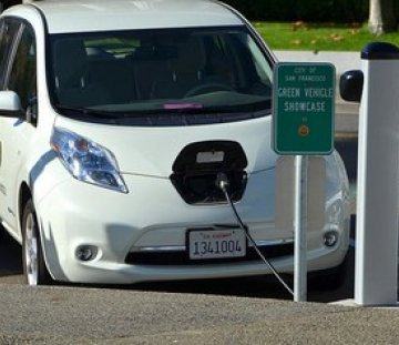 Rafmagnsbílar verða ódýrari en bílar með brunavélar innan áratugar